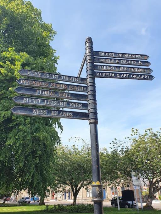 Highland Historical Home In Inverness City Centre エクステリア 写真